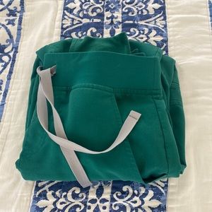 Figs Zamora hunter green jogger scrubs